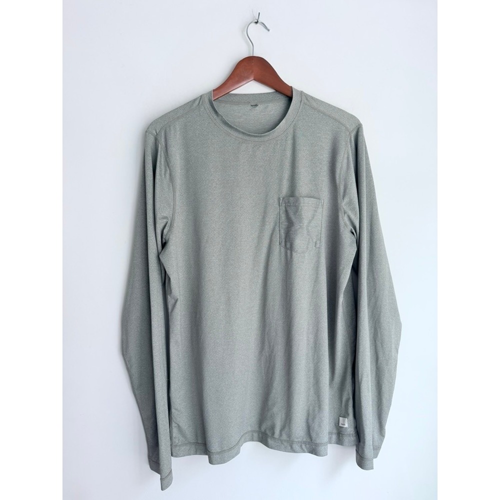 Vuori Long Sleeve Pocket Tee in Light Olive Green
